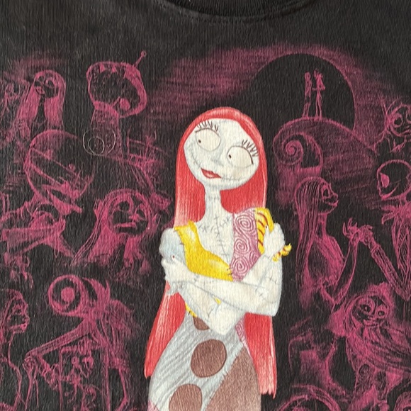 ✨Reduced NWOT DISNEY'S STUDIO COLLECTIONS Nightmare Before Christmas t- shirt - Picture 2 of 8